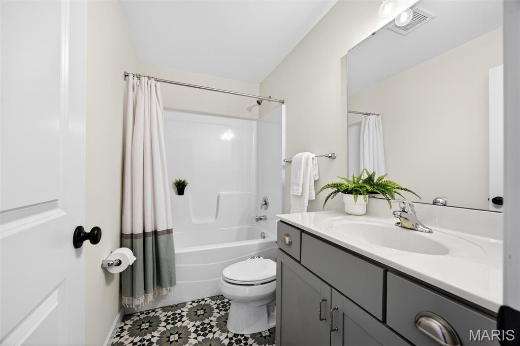 978 Silver Buck Lane Chesterfield, MO 63005 - Photo 46 of 52