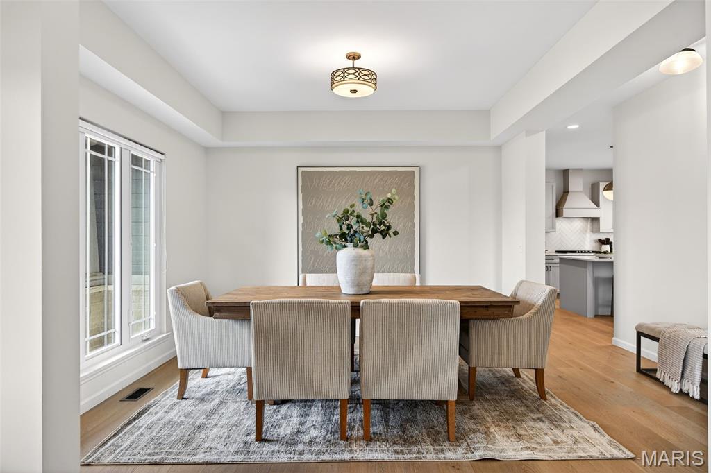 978 Silver Buck Lane Chesterfield, MO 63005 - Photo 9 of 52