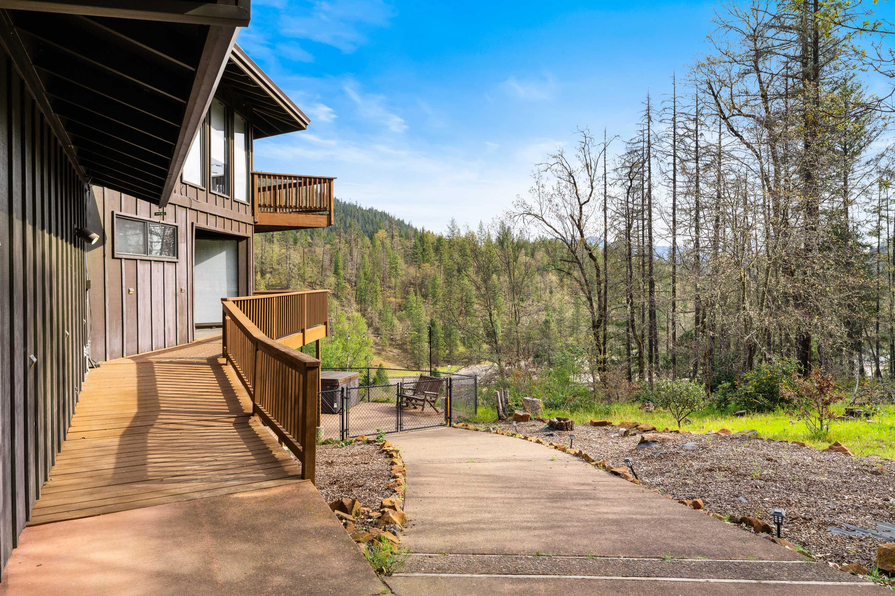 7201 Crowfoot Road Trail, OR 97541 - Photo 39 of 56 17-EXT (11 of 21)