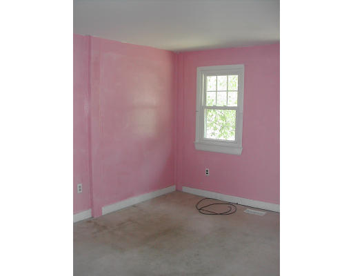 8 Austin Road Billerica, MA 01821 - Photo 10 of 13 a view of a window in an empty room