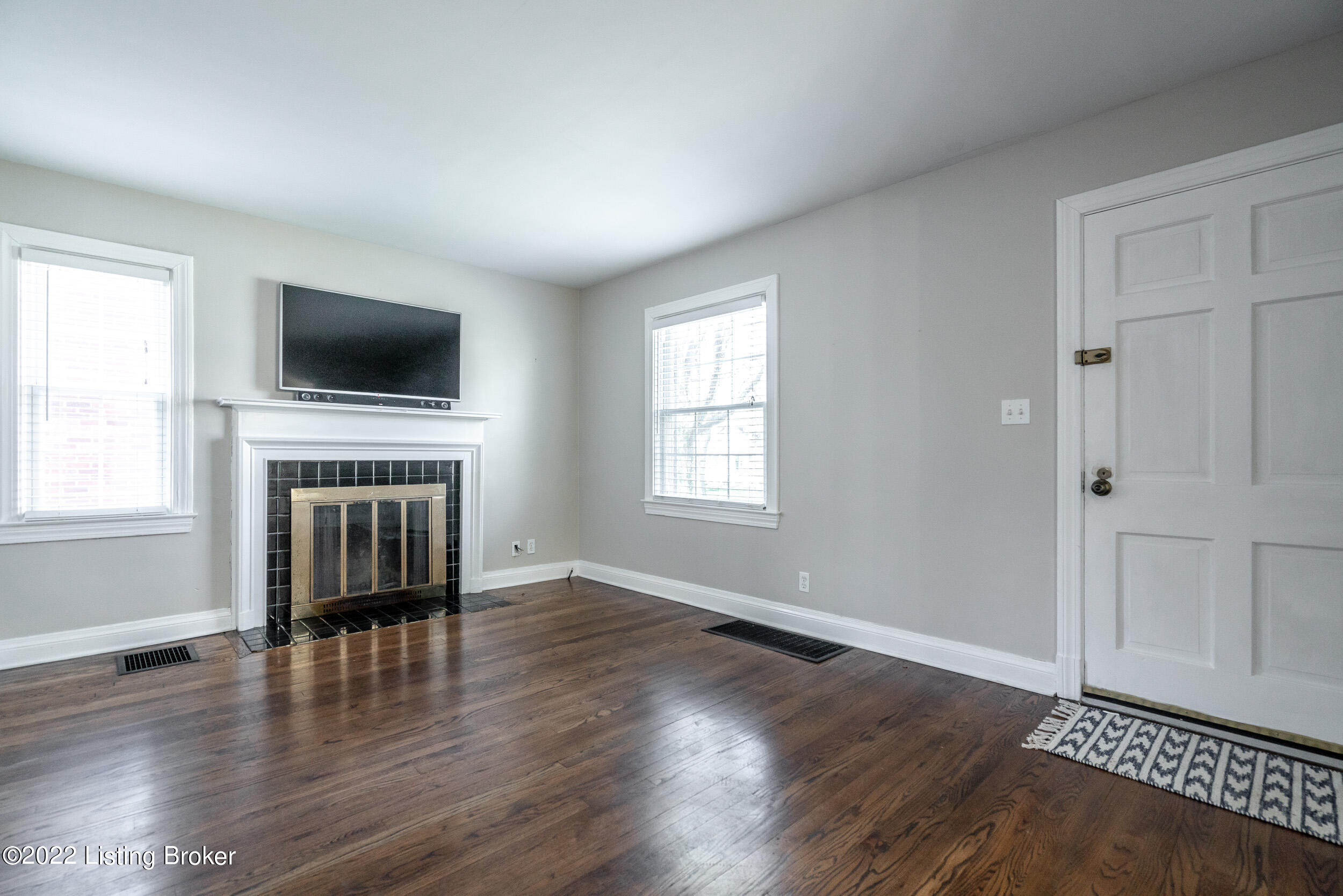 3908 Alton Road Louisville, KY 40207 - Photo 2 of 41 3908 Alton Rd-14