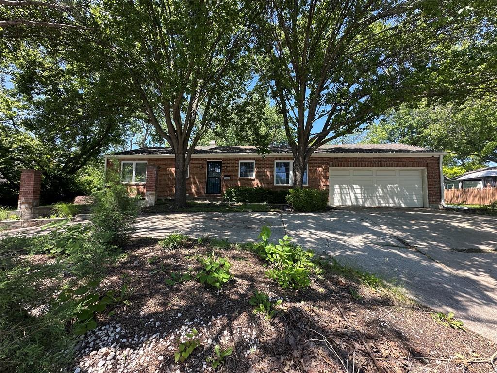 8308 State Line Road Leawood, KS 66206 - Photo 2 of 3