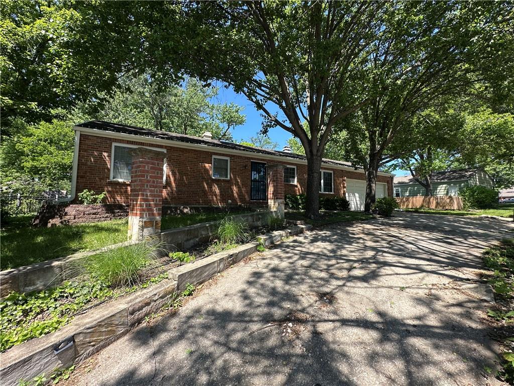 8308 State Line Road Leawood, KS 66206 - Photo 3 of 3