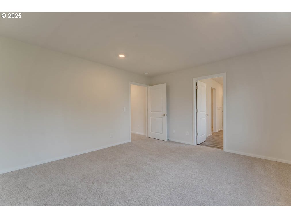 2967 U Street Springfield, OR 97477 - Photo 13 of 20 a view of an empty room