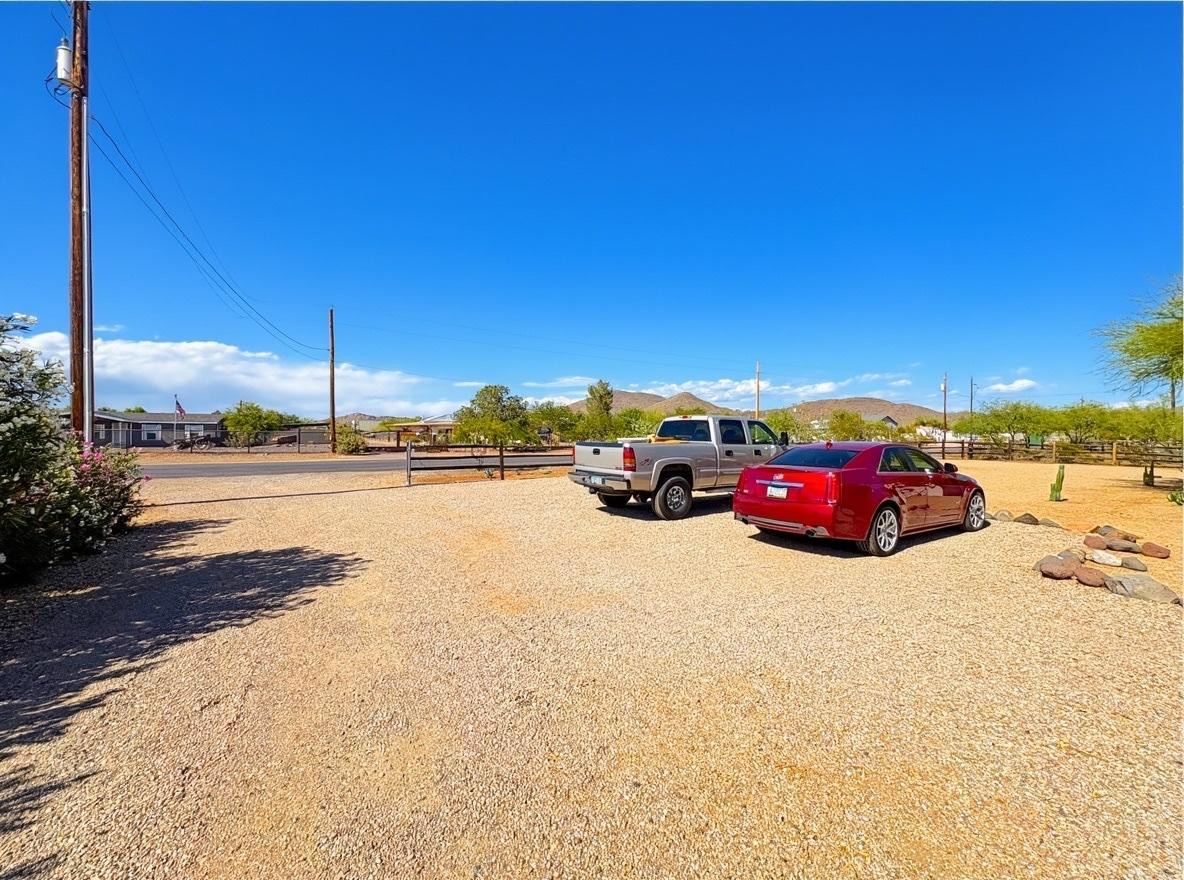 1033 East Irvine Road Phoenix, AZ 85086 - Photo 3 of 26