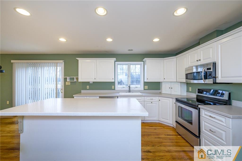 465 Shades Of Death Road Andover, NJ 07821 - Photo 10 of 39 Gallery Image 10
