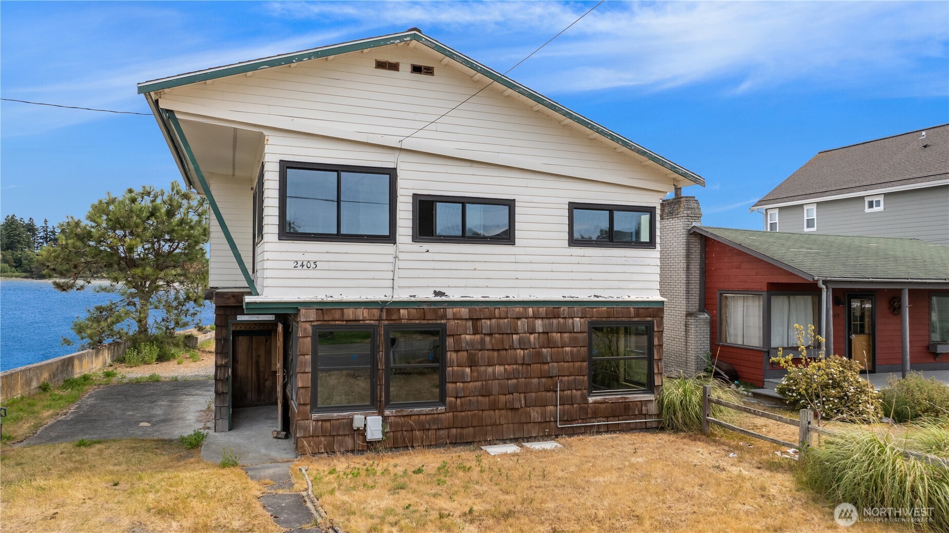 2403 Sunlight Beach Road Clinton, WA 98236 - Photo 3 of 19