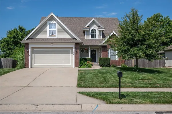 $429,900 | 606 Briar Lane, Kearney, MO 64060