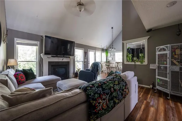 $429,900 | 606 Briar Lane, Kearney, MO 64060