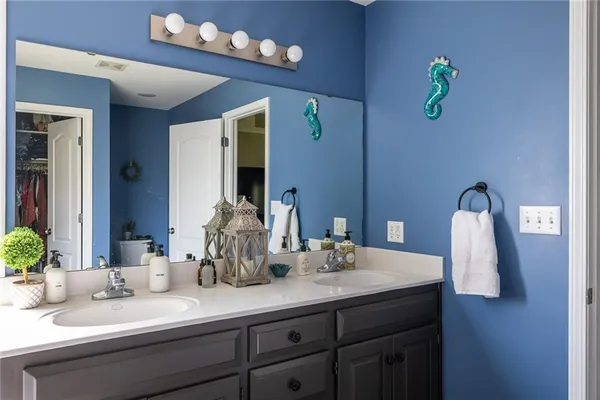 $429,900 | 606 Briar Lane, Kearney, MO 64060