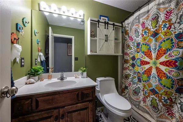 $429,900 | 606 Briar Lane, Kearney, MO 64060