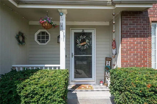 $429,900 | 606 Briar Lane, Kearney, MO 64060