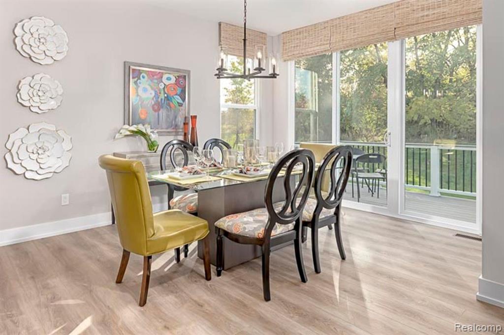 2545 Rosemond Court Rochester Hills, MI 48309 - Photo 16 of 32