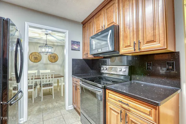 $229,000 | 1321 West Main Street, Unit 6, Rogersville, TN 37857