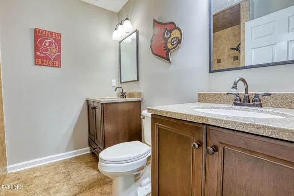$229,000 | 1321 West Main Street, Unit 6, Rogersville, TN 37857