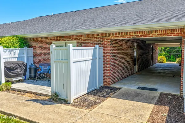 $229,000 | 1321 West Main Street, Unit 6, Rogersville, TN 37857