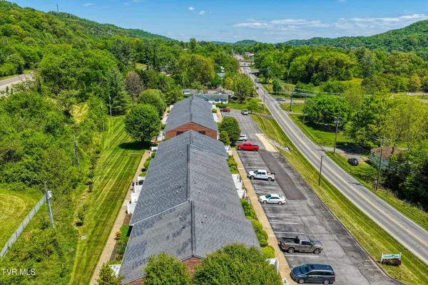 $229,000 | 1321 West Main Street, Unit 6, Rogersville, TN 37857