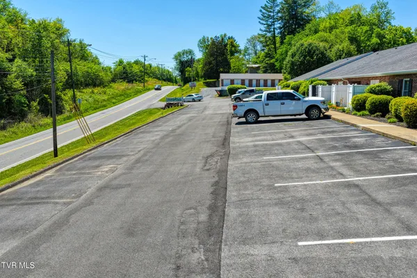 $229,000 | 1321 West Main Street, Unit 6, Rogersville, TN 37857