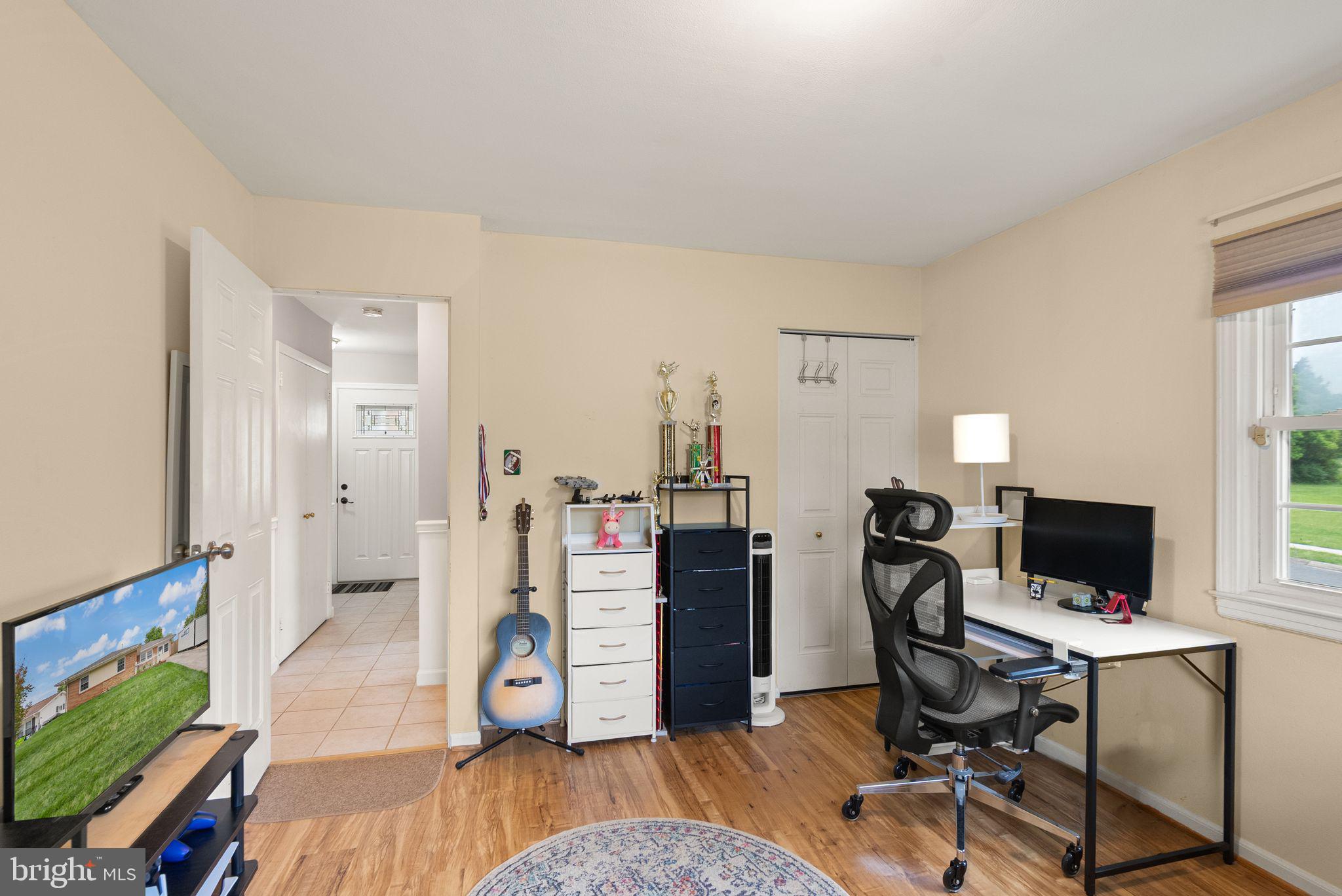 514 West Nettle Tree Road Sterling, VA 20164 - Photo 32 of 49 Bedroom 2