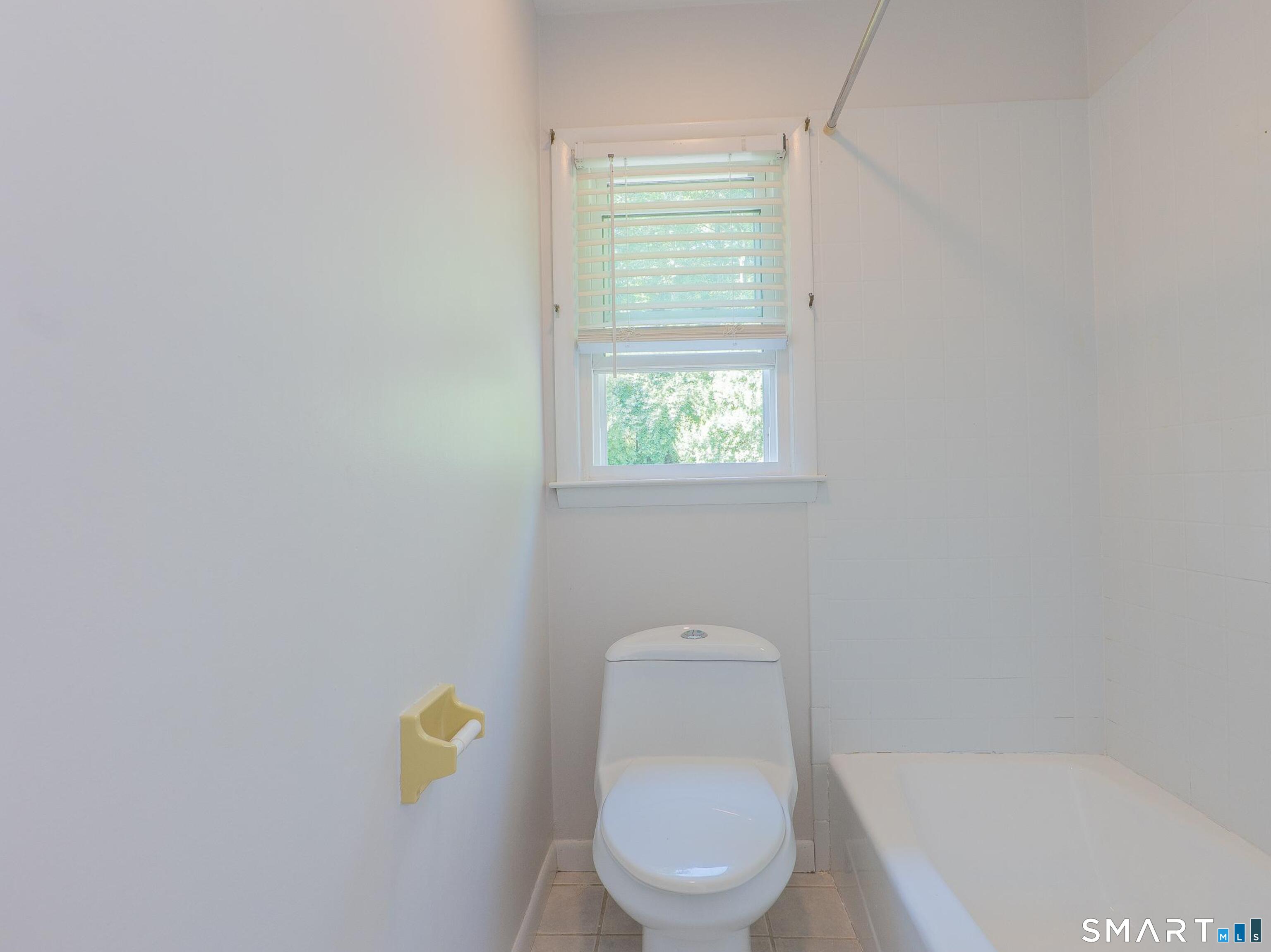 45 Riverside Road Newtown, CT 06482 - Photo 17 of 37 Gallery Image 17
