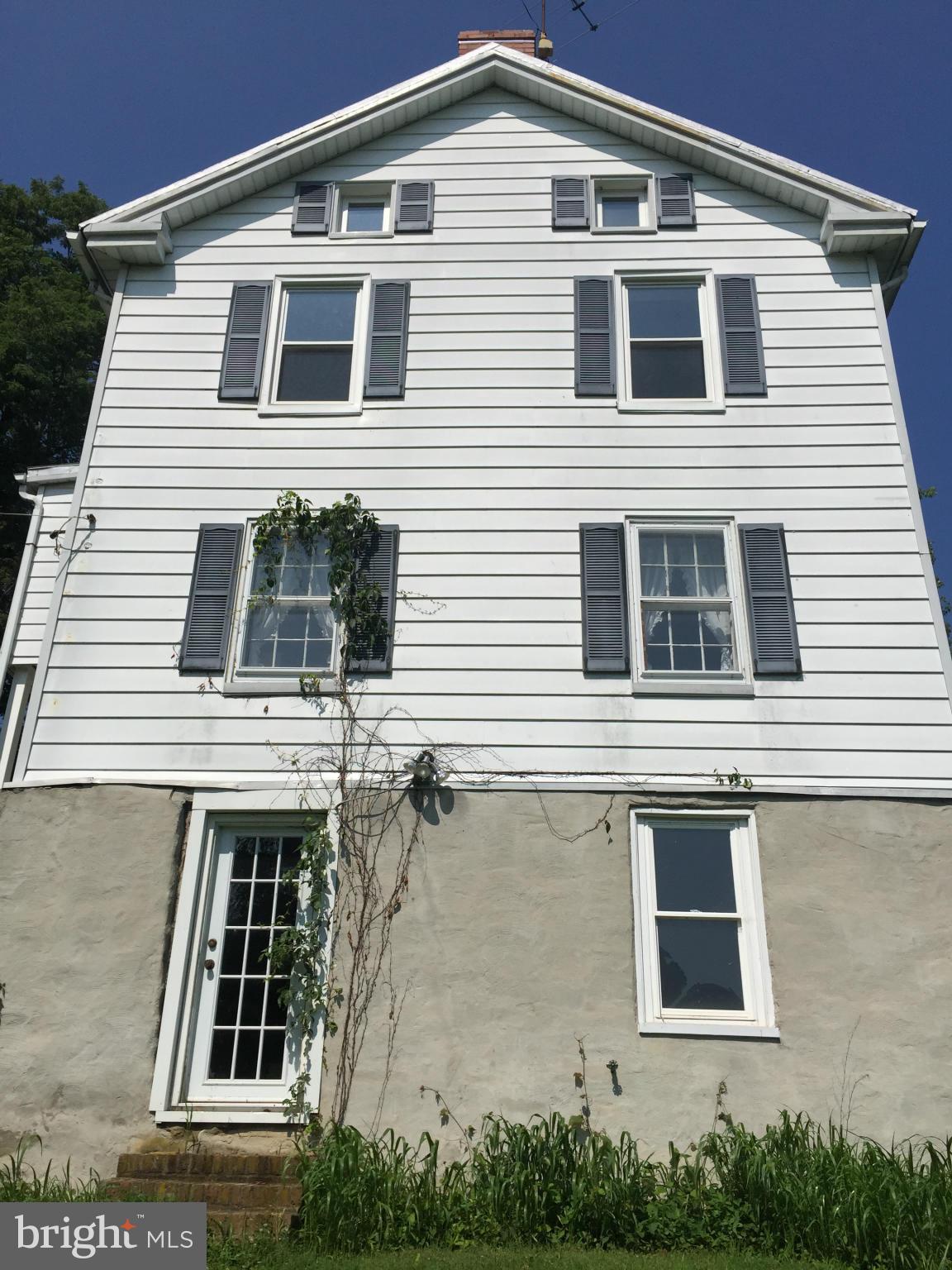 14802 Toll Road New Windsor, MD 21776 - Photo 4 of 13 Exterior (General)