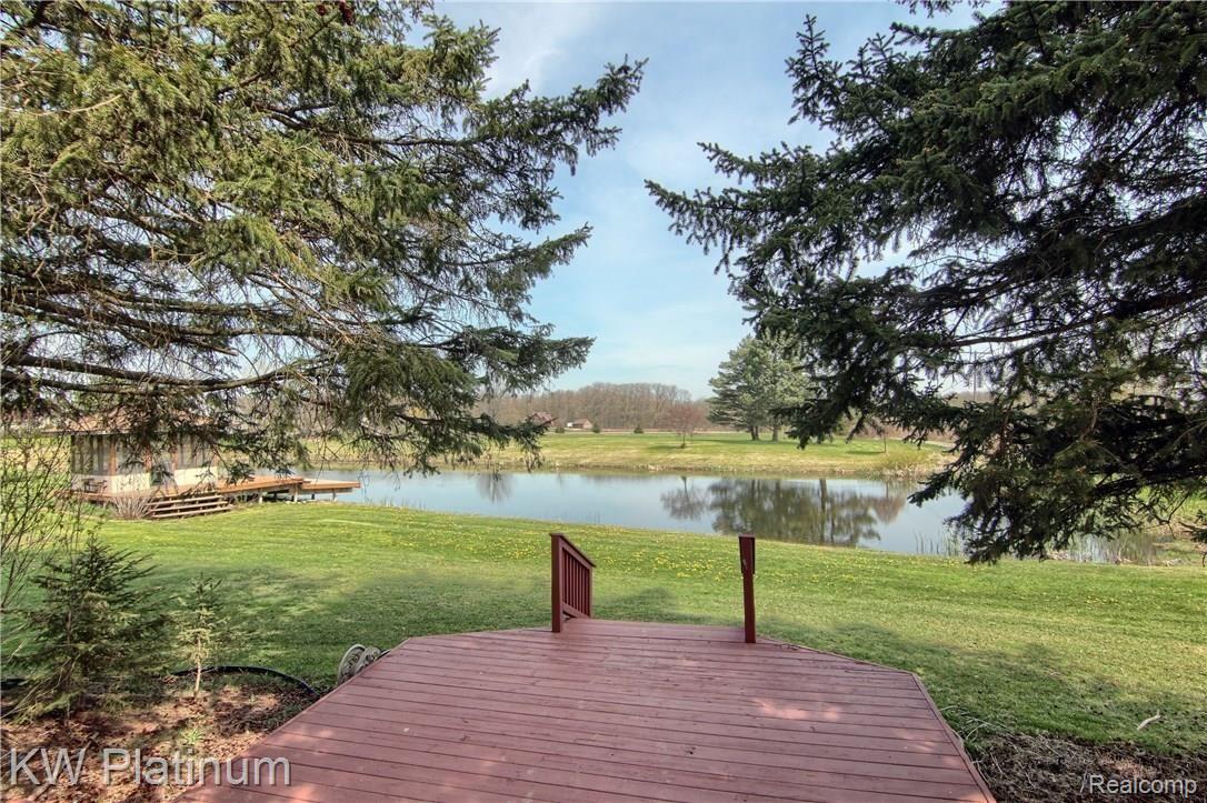 9101 Division Road Casco, MI 48064 - Photo 25 of 41 Deck_2nd_View.jpg