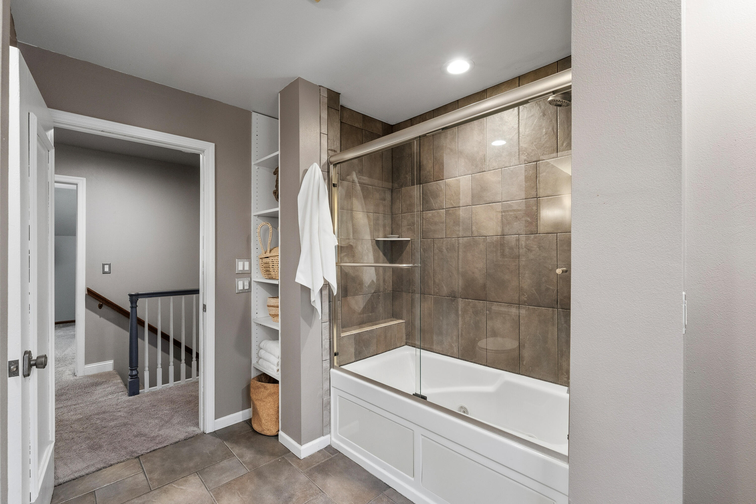 14830 Woodbridge Road Brookfield, WI 53005 - Photo 23 of 28 Full Bath