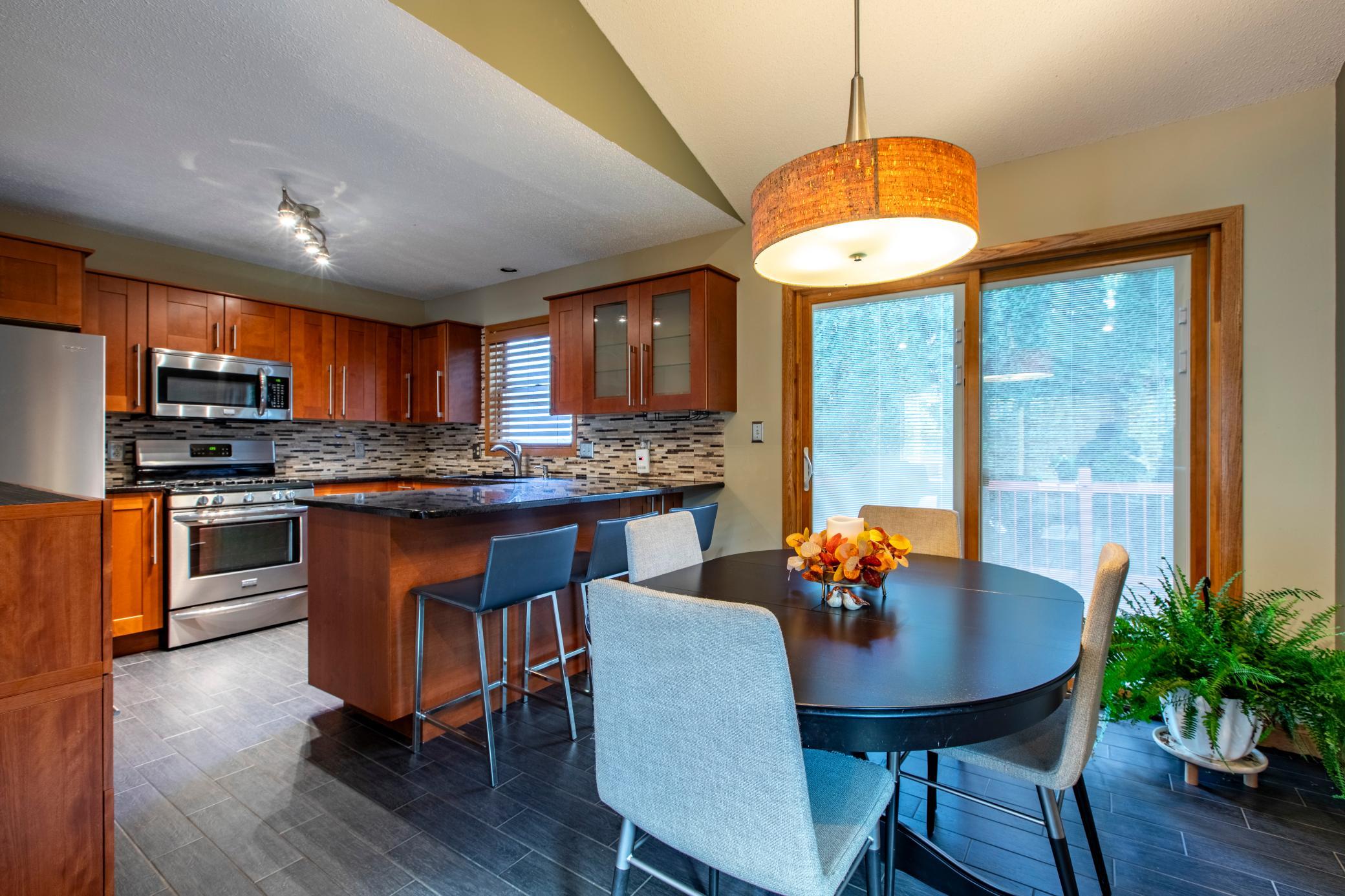 4032 Alberta Drive Northeast Rochester, MN 55906 - Photo 8 of 35