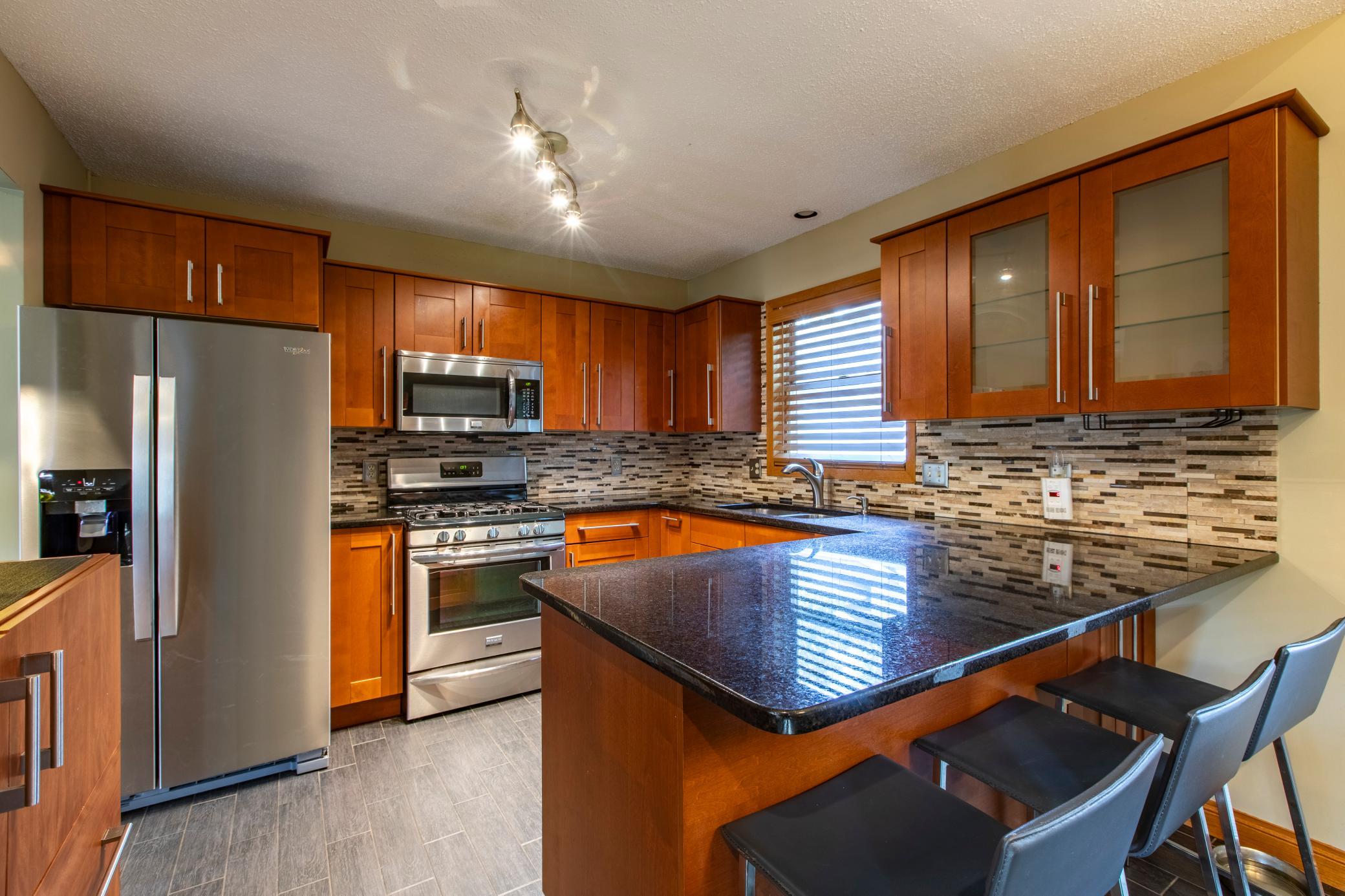 4032 Alberta Drive Northeast Rochester, MN 55906 - Photo 10 of 35