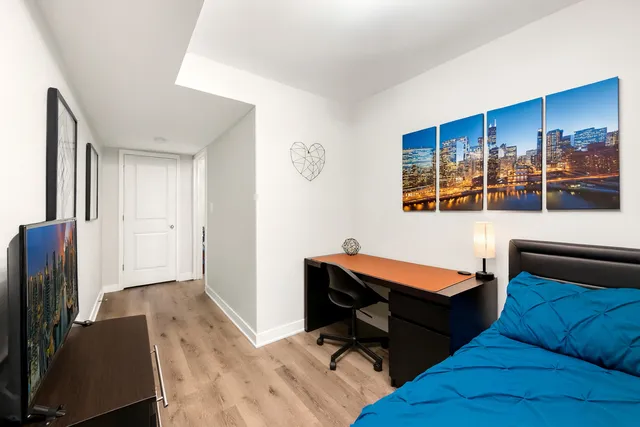 $2,750 | 2440 West 24th Place, Unit 1F, Chicago, IL 60608