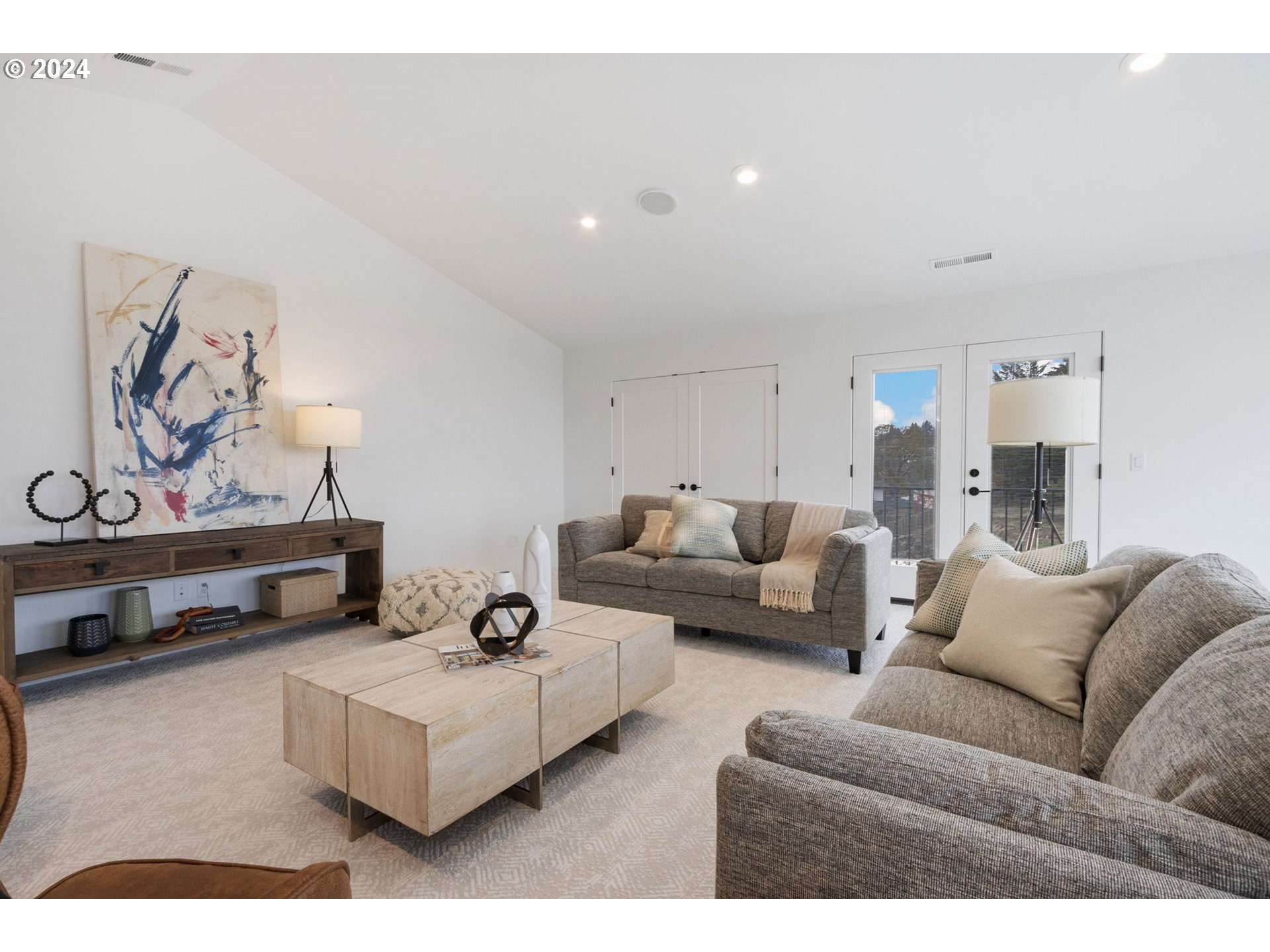 23141 Southwest Curry Ridge Drive Sherwood, OR 97140 - Photo 33 of 47 a living room with furniture and a couch