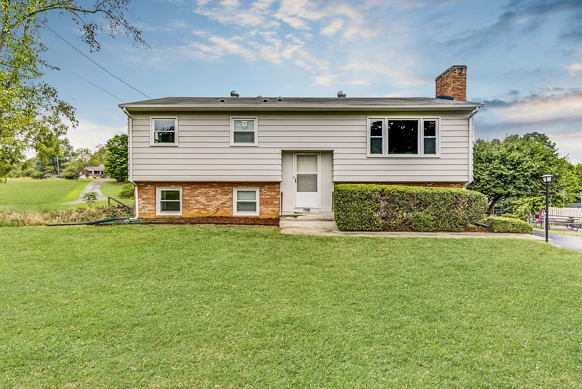 6031 Green Ridge Road Roanoke, VA 24019 - Photo 1 of 27 001-325305-01-6031 Greenridge Rd Roanoke