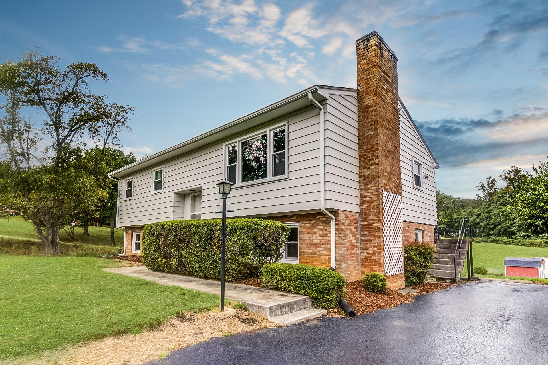6031 Green Ridge Road Roanoke, VA 24019 - Photo 2 of 27 002-325305-02-6031 Greenridge Rd Roanoke