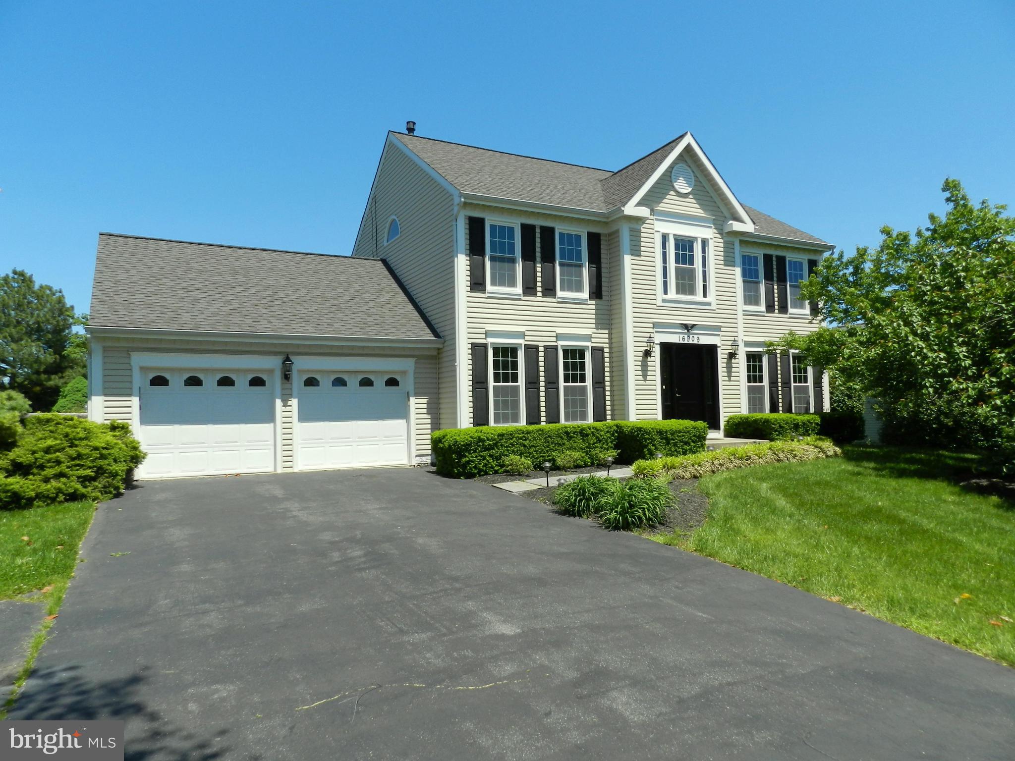 16909 Hoskinson Road Poolesville, MD 20837 - Photo 1 of 30 Exterior (Front)