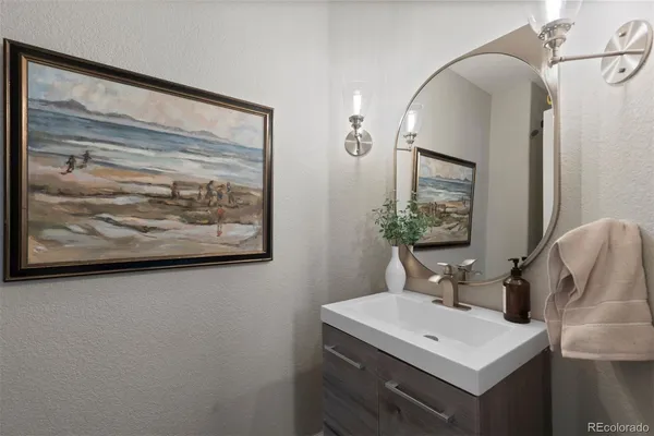 $1,400,000 | 9636 East Aspen Hill Circle, Lone Tree, CO 80124