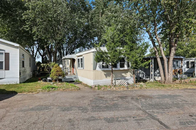 $38,000 | 1403 Concord Street South, Unit 15, South St. Paul, MN 55075