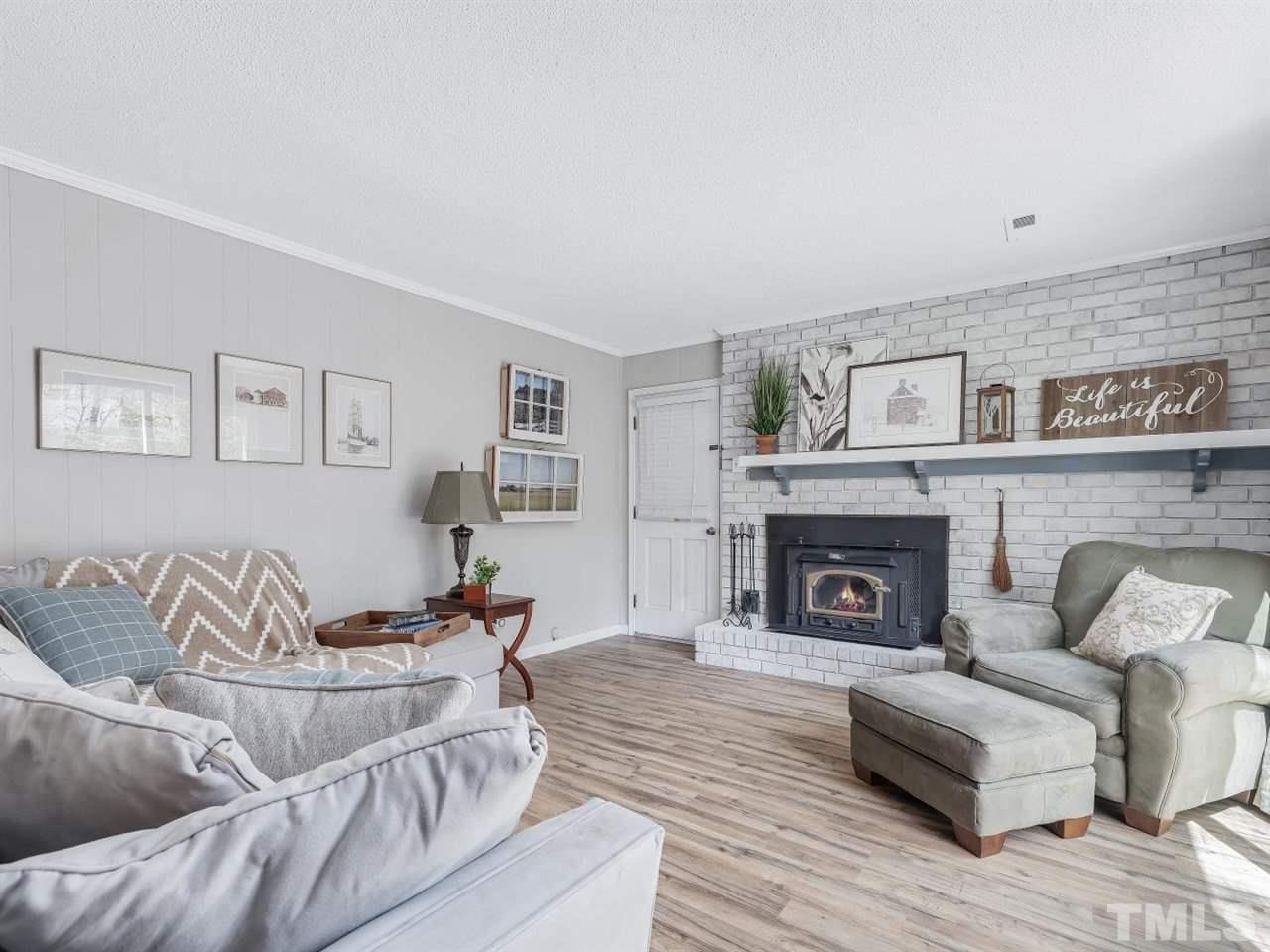 706 Grimstead Circle Cary, NC 27511 - Photo 4 of 30