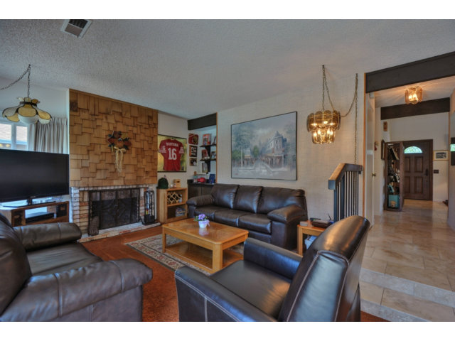 1312 Lightland Road San Jose, CA 95121 - Photo 5 of 21 Gallery Image 5