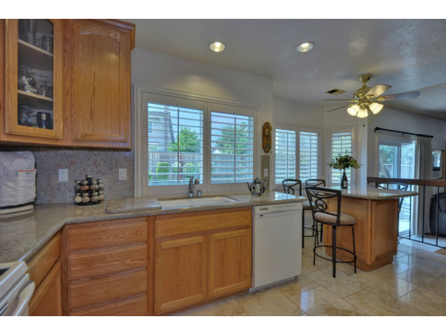 1312 Lightland Road San Jose, CA 95121 - Photo 7 of 21 Gallery Image 7