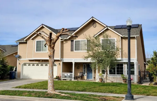 $495,000 | 440 East Stanley Avenue, Reedley, CA 93654