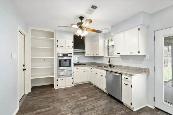 $1,950 | 503 Bellmar Lane, Friendswood, TX 77546