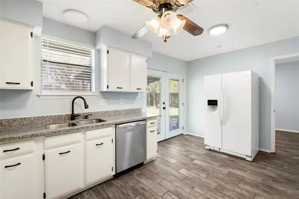 $1,950 | 503 Bellmar Lane, Friendswood, TX 77546