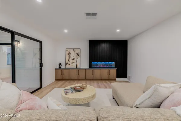 $1,450,000 | 1111 West Townley Avenue, Phoenix, AZ 85021