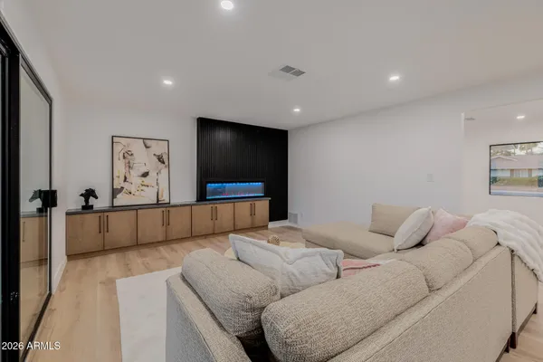 $1,450,000 | 1111 West Townley Avenue, Phoenix, AZ 85021