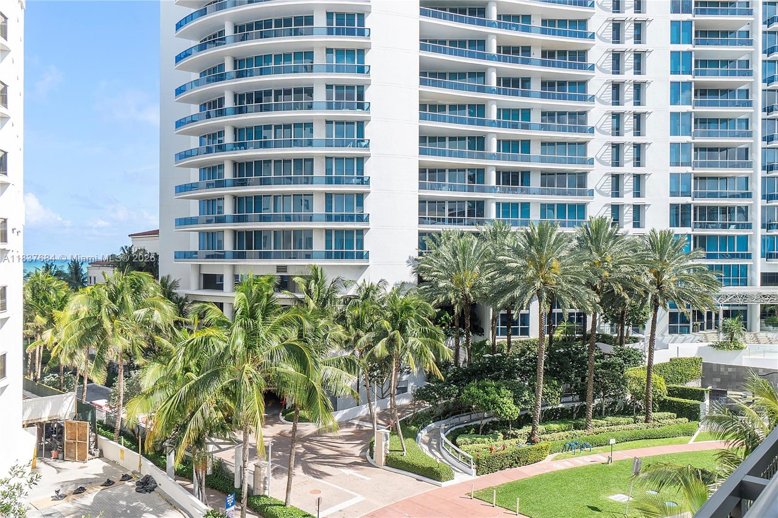 6000 Collins Avenue, Unit 527 Miami Beach, FL 33140 - Photo 36 of 39