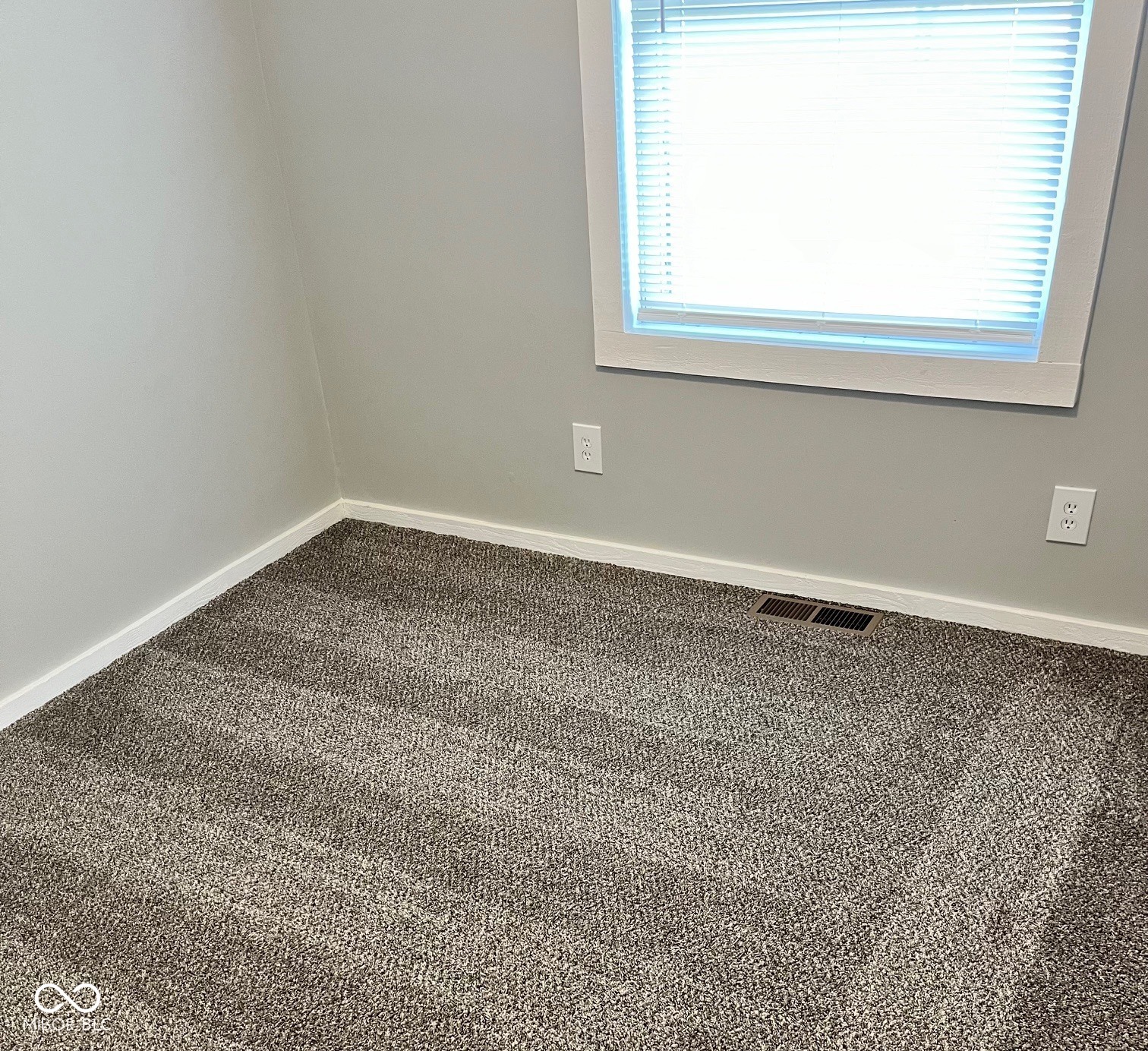 157 Hauser Drive Hope, IN 47246 - Photo 6 of 12