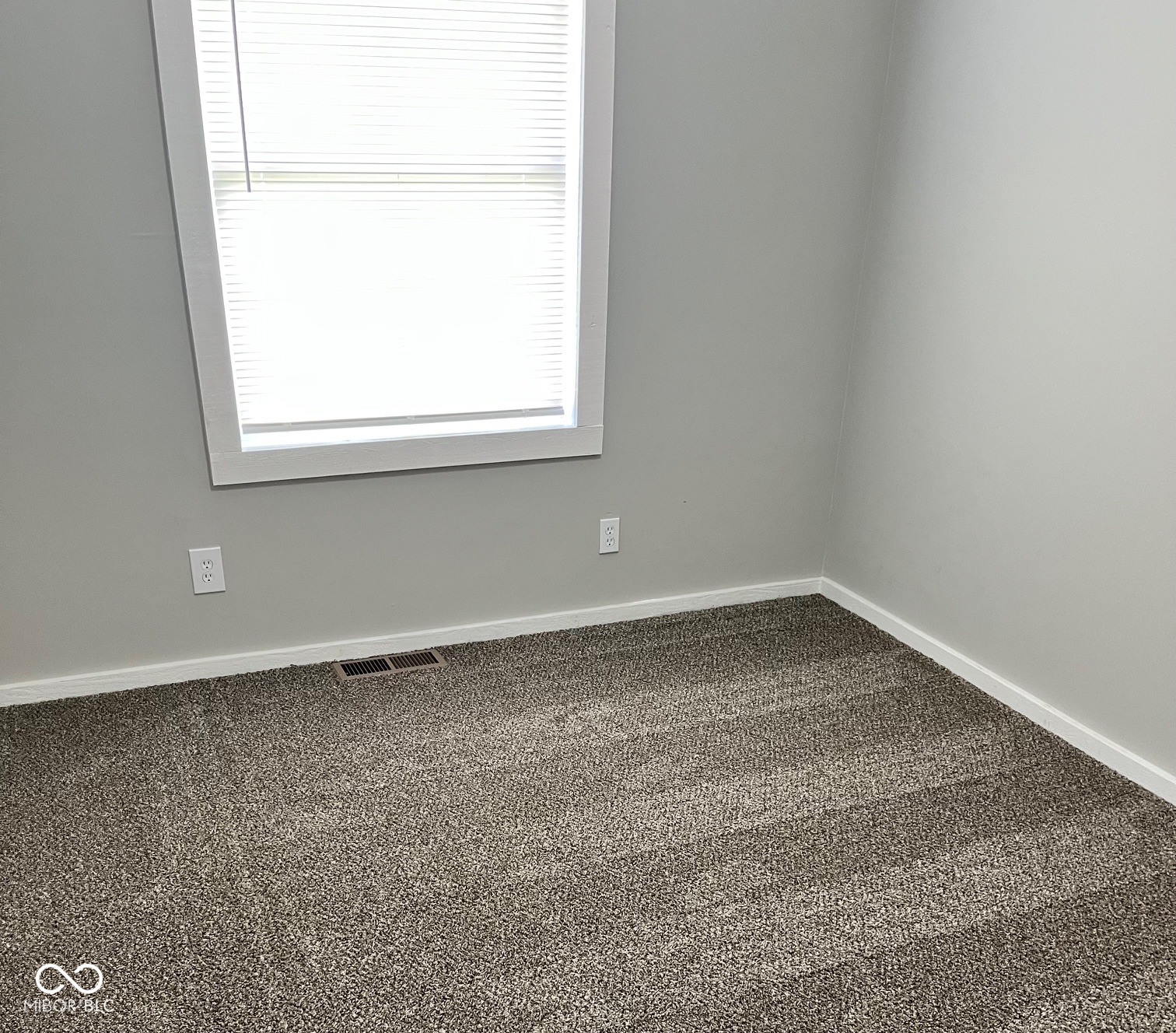 157 Hauser Drive Hope, IN 47246 - Photo 7 of 12
