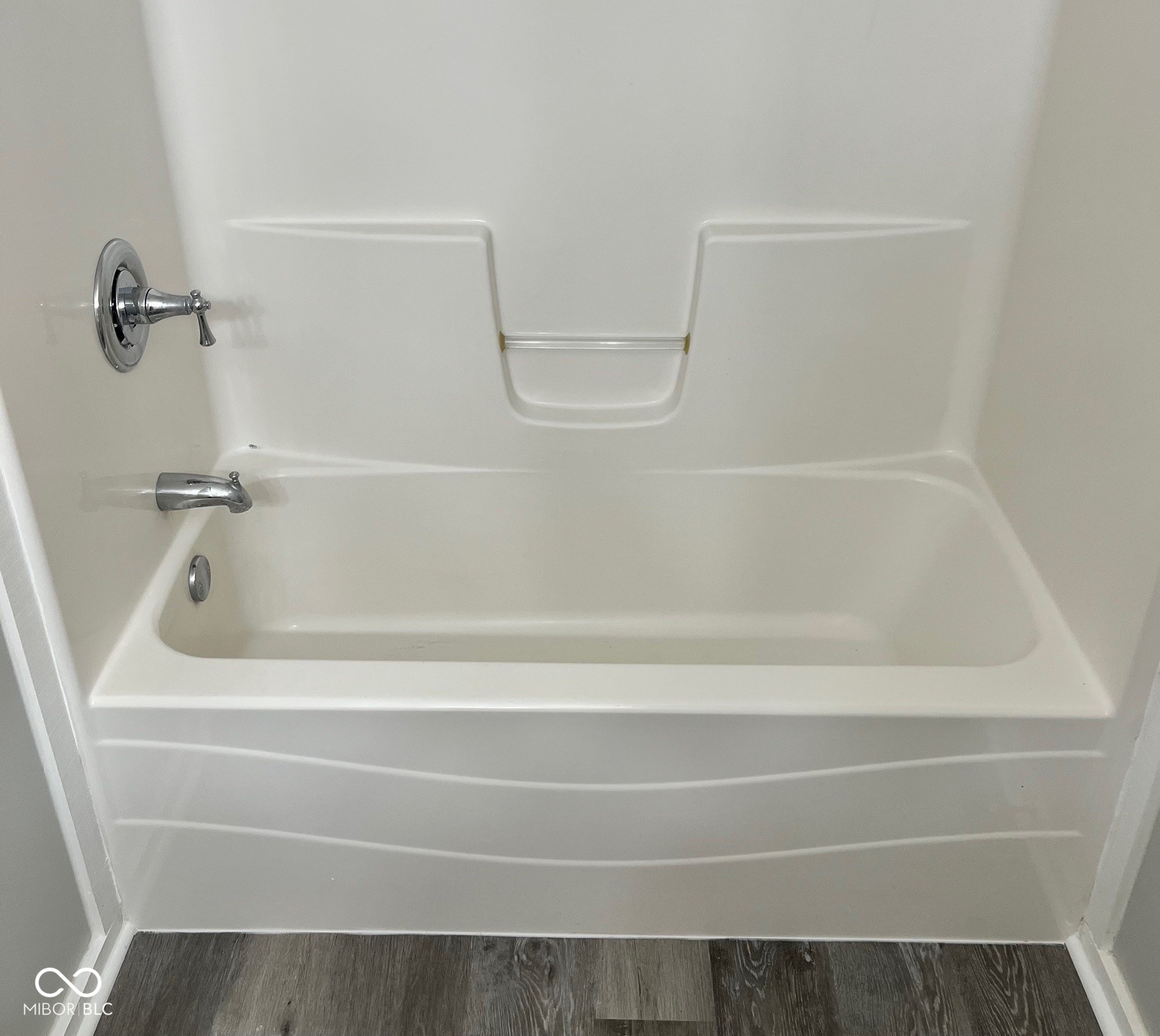 157 Hauser Drive Hope, IN 47246 - Photo 9 of 12