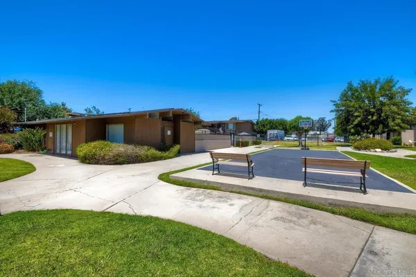 $299,000 | 540 Oakdale Lane, Unit A, El Cajon, CA 92021