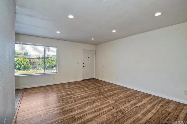 $299,000 | 540 Oakdale Lane, Unit A, El Cajon, CA 92021